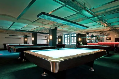 Bata Bar & Billiards